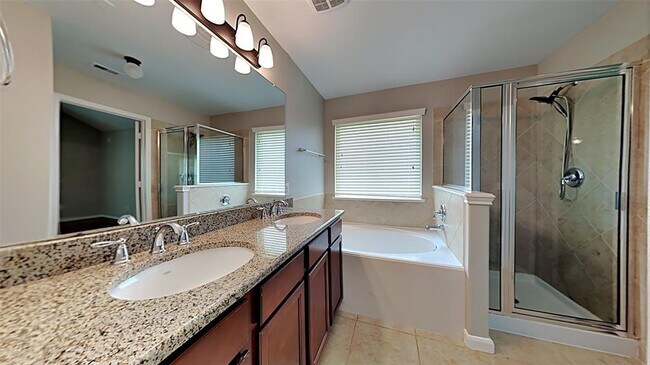 Building Photo - 21603 Palaramo Ct