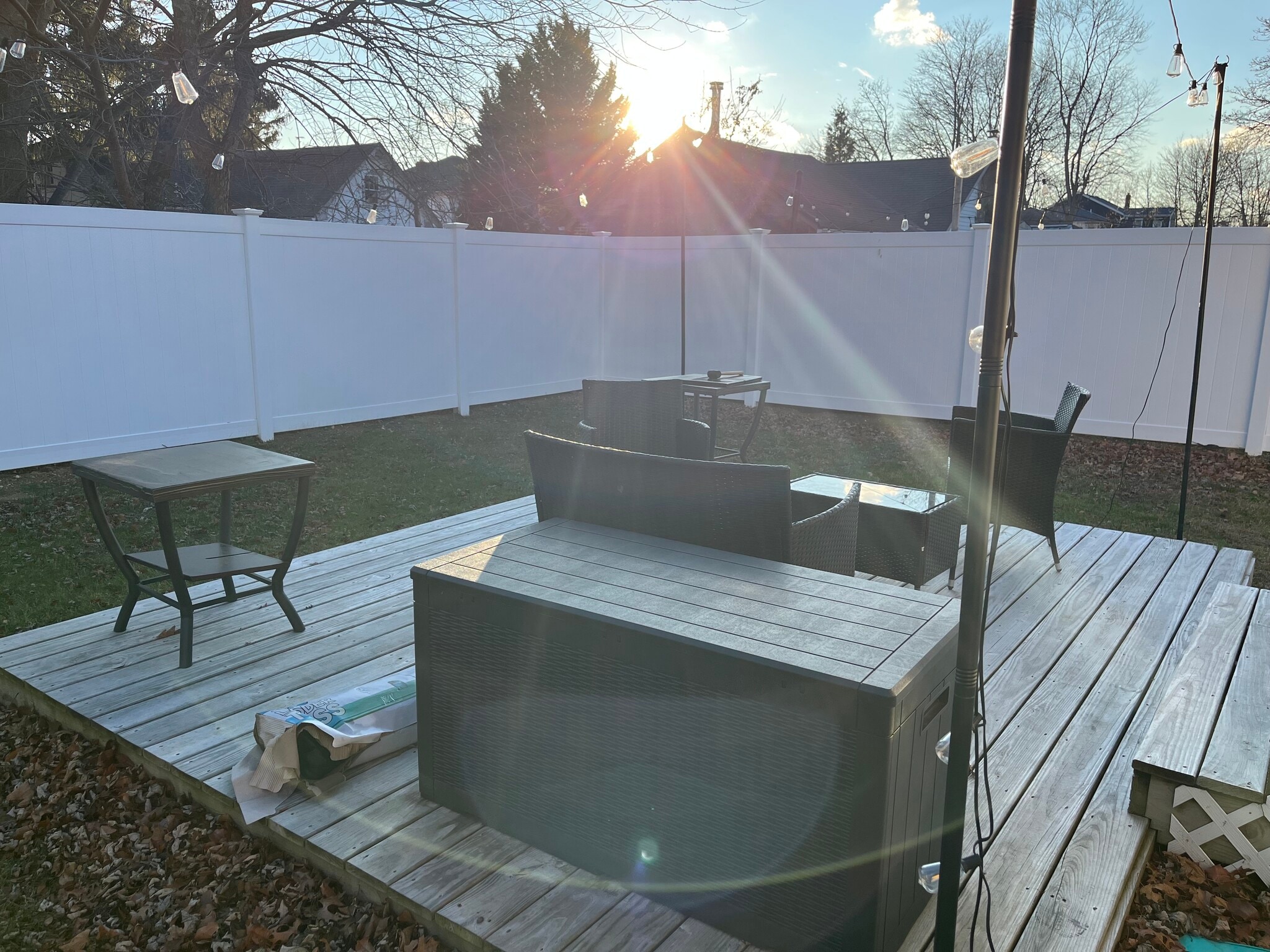 Yard - 210 E Lakewood St