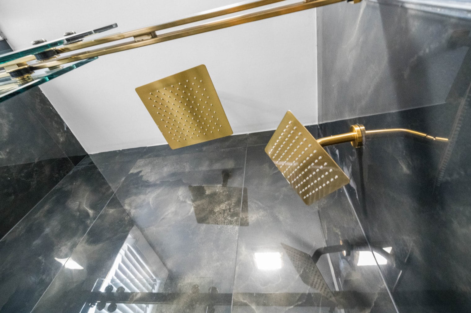 Building Photo - 84 W 42nd St