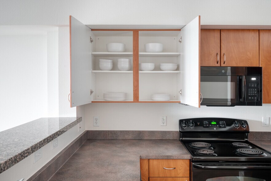 Building Photo - 10410 NE 2nd St