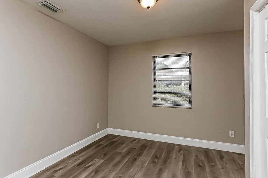 Building Photo - 1270 NW 29th Terrace