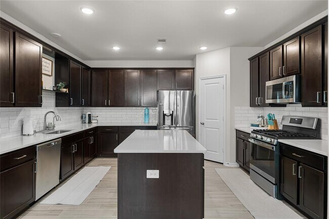 Building Photo - 1226 Tilia Crk Ln