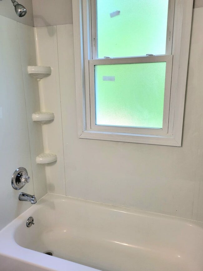 Building Photo - For Rent...300 Bethel, Collinsville