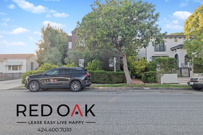 Building Photo - 2421 California Ave