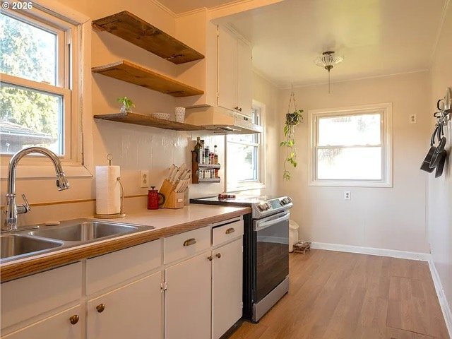 Building Photo - 11020 NE Glisan St