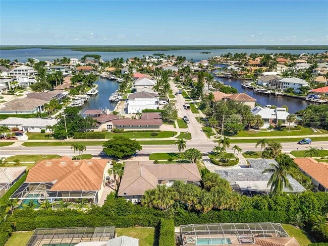 Building Photo - 620 N Barfield Dr