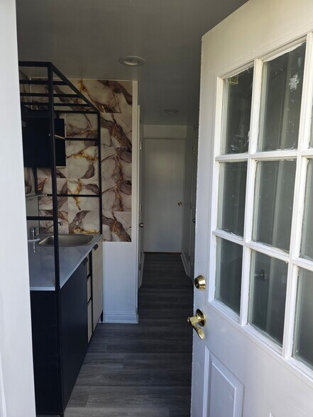 Building Photo - 8604 Briarwood Ct