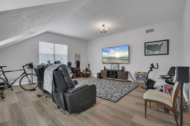 Building Photo - 5920 Triplett Square