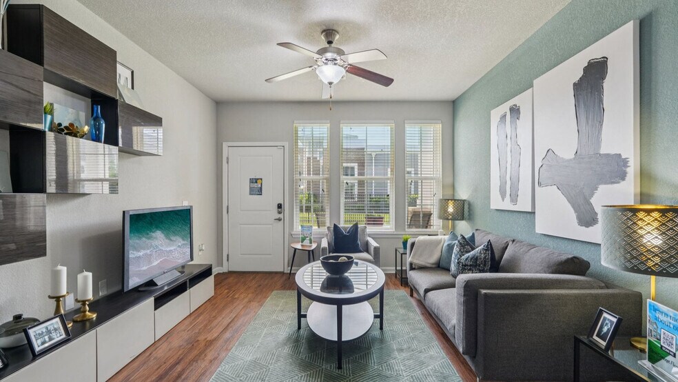 Building Photo - Springs at West Chester