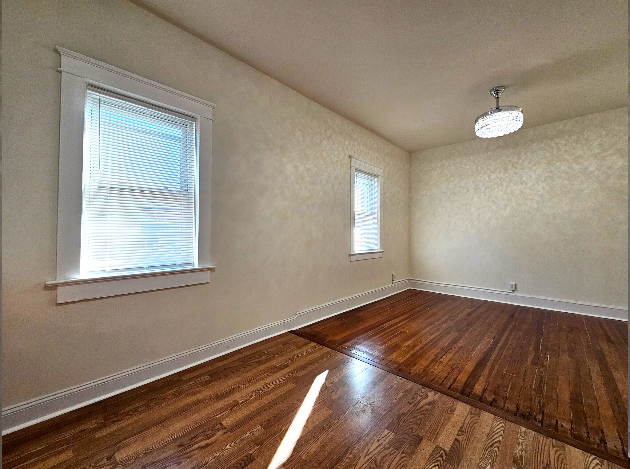 Generous space for entertainment - 59 E Main St