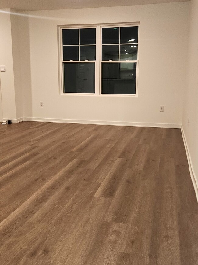 Building Photo - 2334 Noble Ln