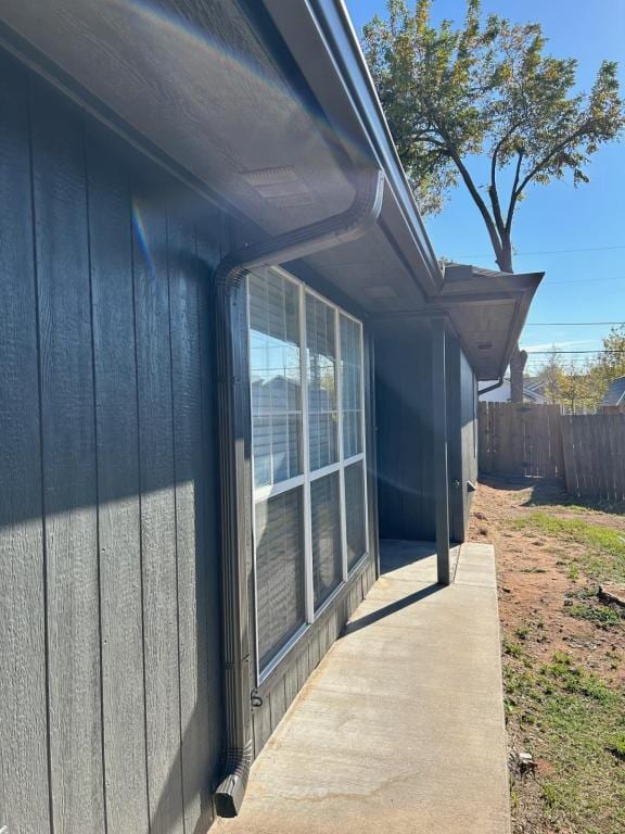 Building Photo - 1214 NW Columbia Ave