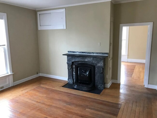 living room - 395 Maple St