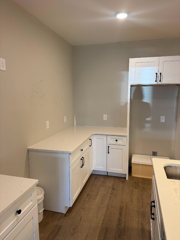 Building Photo - 263 W Spring St