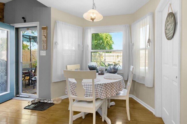 Building Photo - 3 Bed 2 Bath for Rent in Virginia Beach