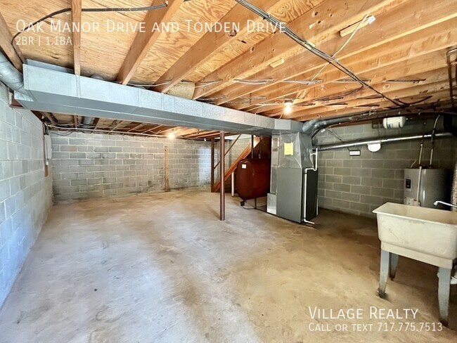Building Photo - 188 Oak Manor Dr
