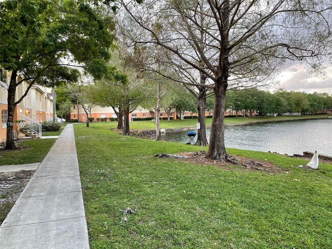 Building Photo - 3650 N 56th Ave