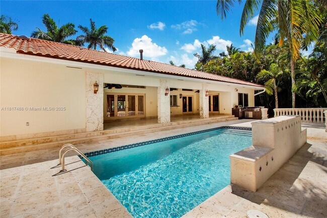 Building Photo - 236 Costanera Rd