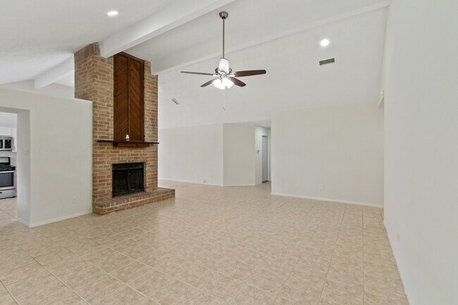 Building Photo - 7019 Yardley Dr