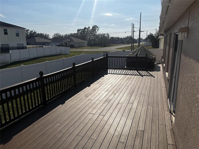 Building Photo - 404 Danube Dr