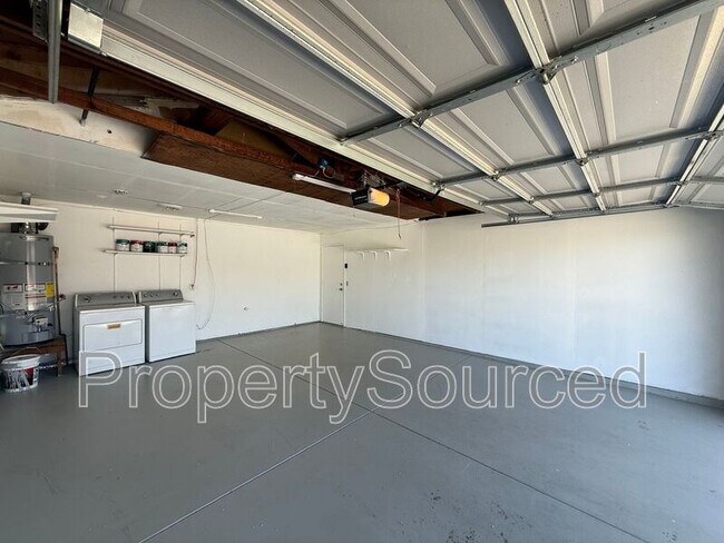 Building Photo - 1462 Snyder St