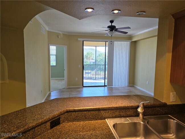 Building Photo - 12940 Positano Cir