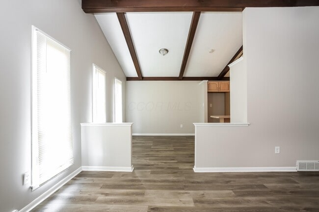 Building Photo - 6285 Sharon Woods Blvd