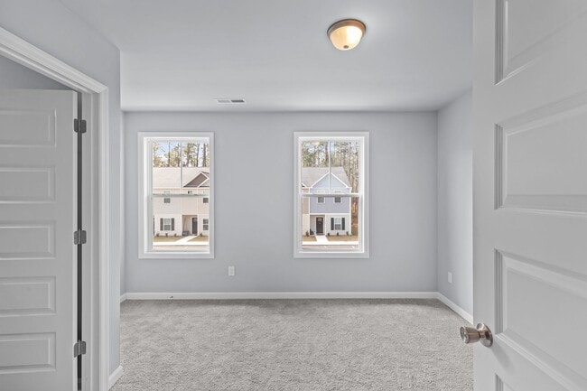 Building Photo - 132 Buckhorn Ave