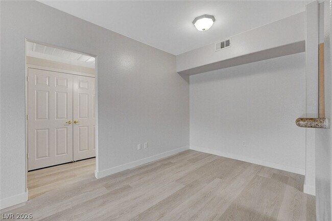 Building Photo - 8000 W Badura Ave