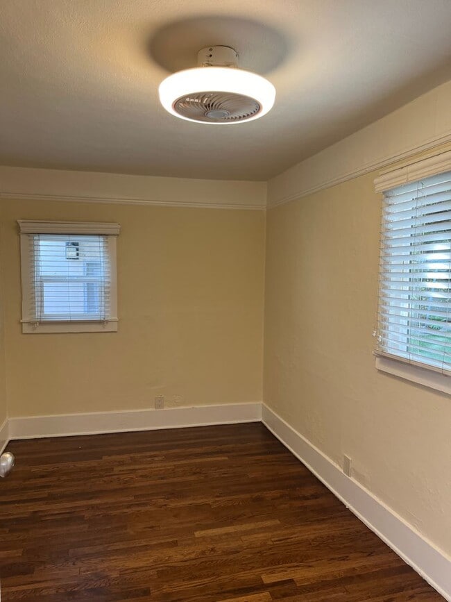 Building Photo - 3310 31st St