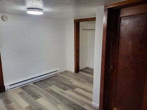 Building Photo - 325 1st Ave