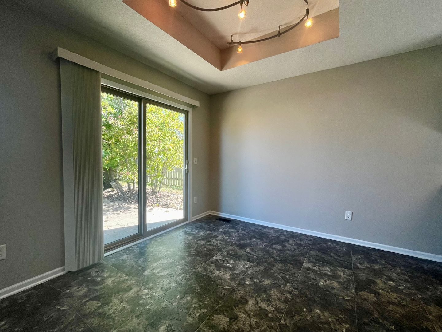 Building Photo - 10628 Yorktowne Pl
