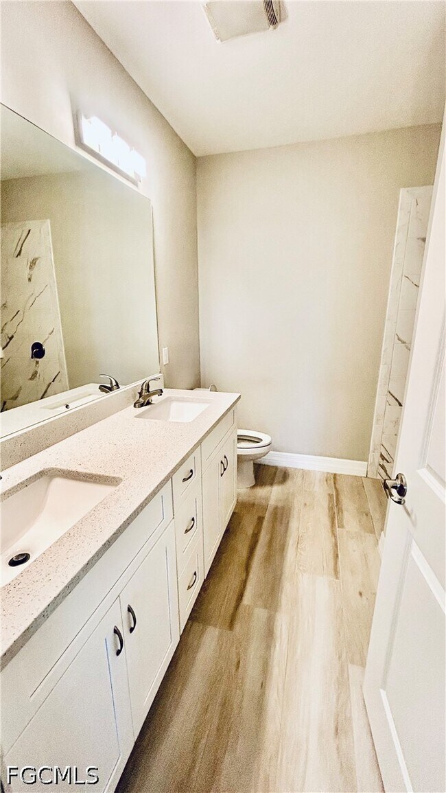 Building Photo - 1174 Lake McGregor Dr