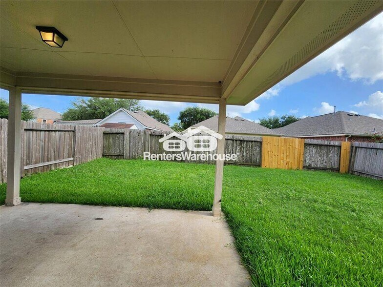 Building Photo - 2206 Wildbrook Canyon Ln