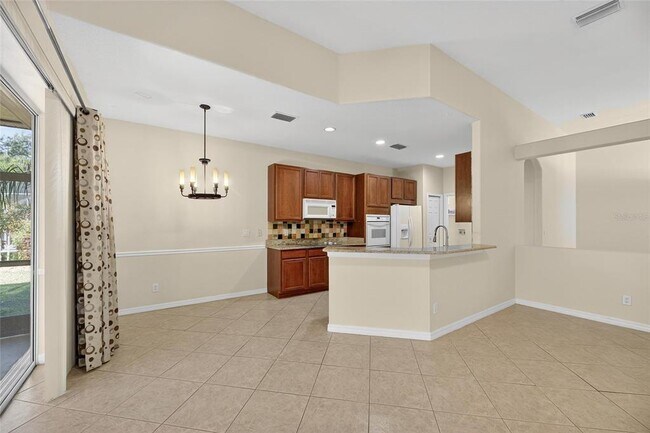 Building Photo - 9115 Pinebreeze Dr