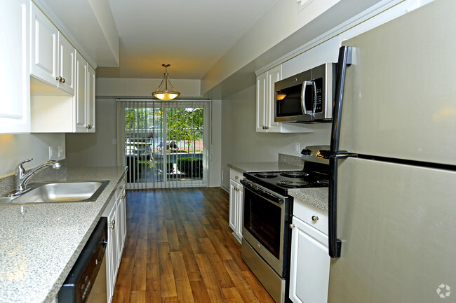 Interior Photo - Foxpointe Townhomes