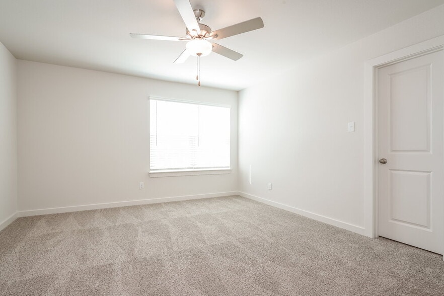 Building Photo - 421 Watson Ct