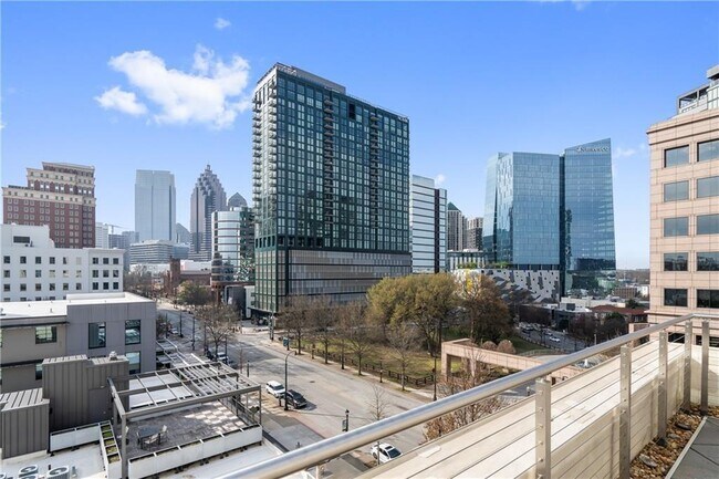 Building Photo - 1421 Peachtree St NE