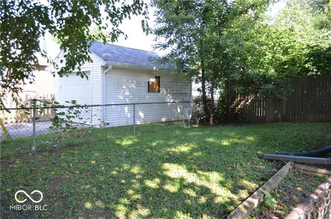 Building Photo - 1302 Shannon Ave