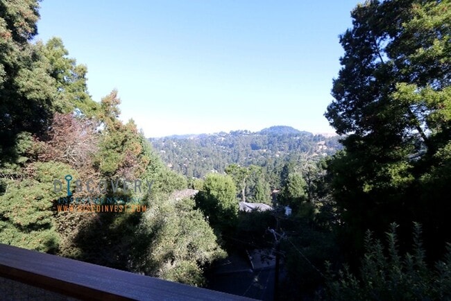 Building Photo - Mid-Century Modern 3 Bedroom Home in Montclair