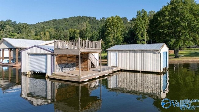 Building Photo - 4125 Hide Away Dr