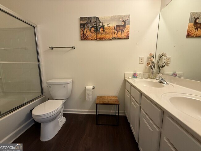 Building Photo - 1524 Cove Creek Cir