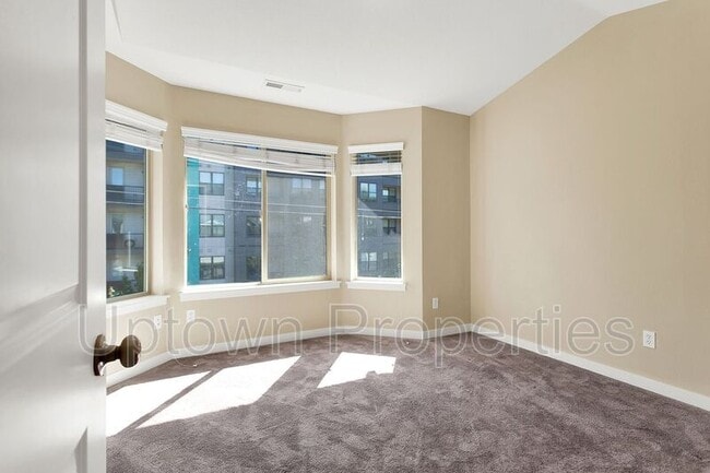 Building Photo - 8900 SW Elena Ln