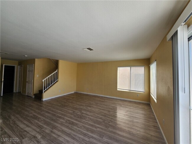 Building Photo - 8717 W Majestic Pine Ave
