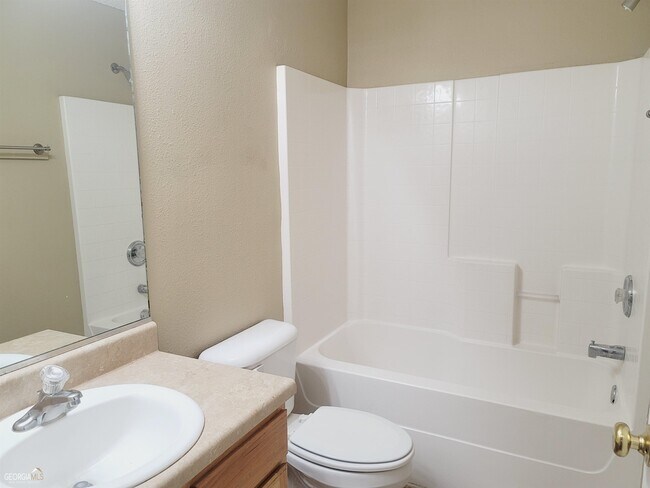 Building Photo - 6007 Towne Pk E Dr