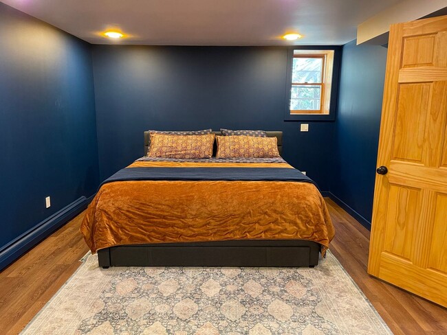 Building Photo - Charming 3BR House in Granville