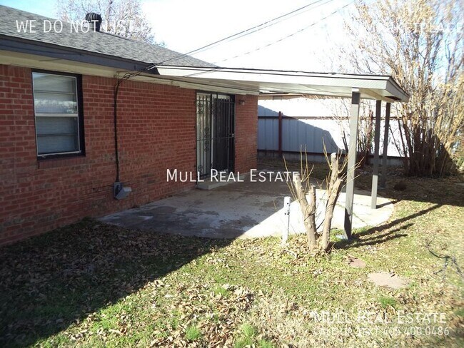 Building Photo - 7828 S Youngs Blvd