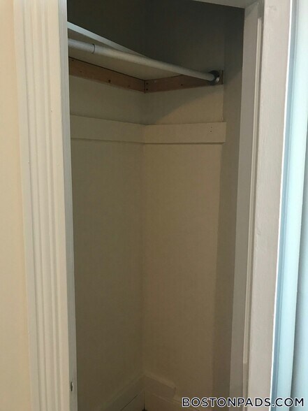 Building Photo - 115 Kilsyth Rd