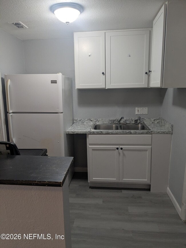 Building Photo - 1834 Meharry Ave