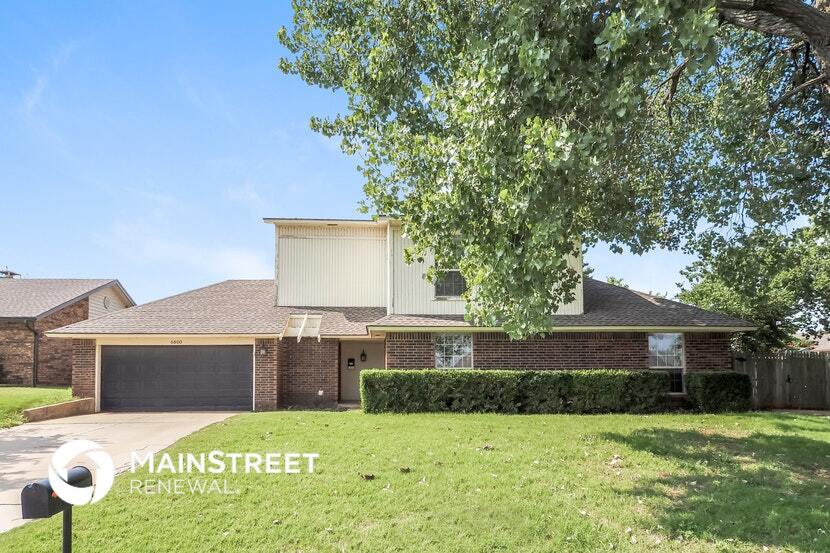 Building Photo - 6800 Bayberry Dr